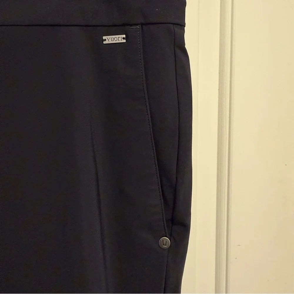 Vuori Fleet Chino Pant Athletic Slim Black Size Medium NWOT